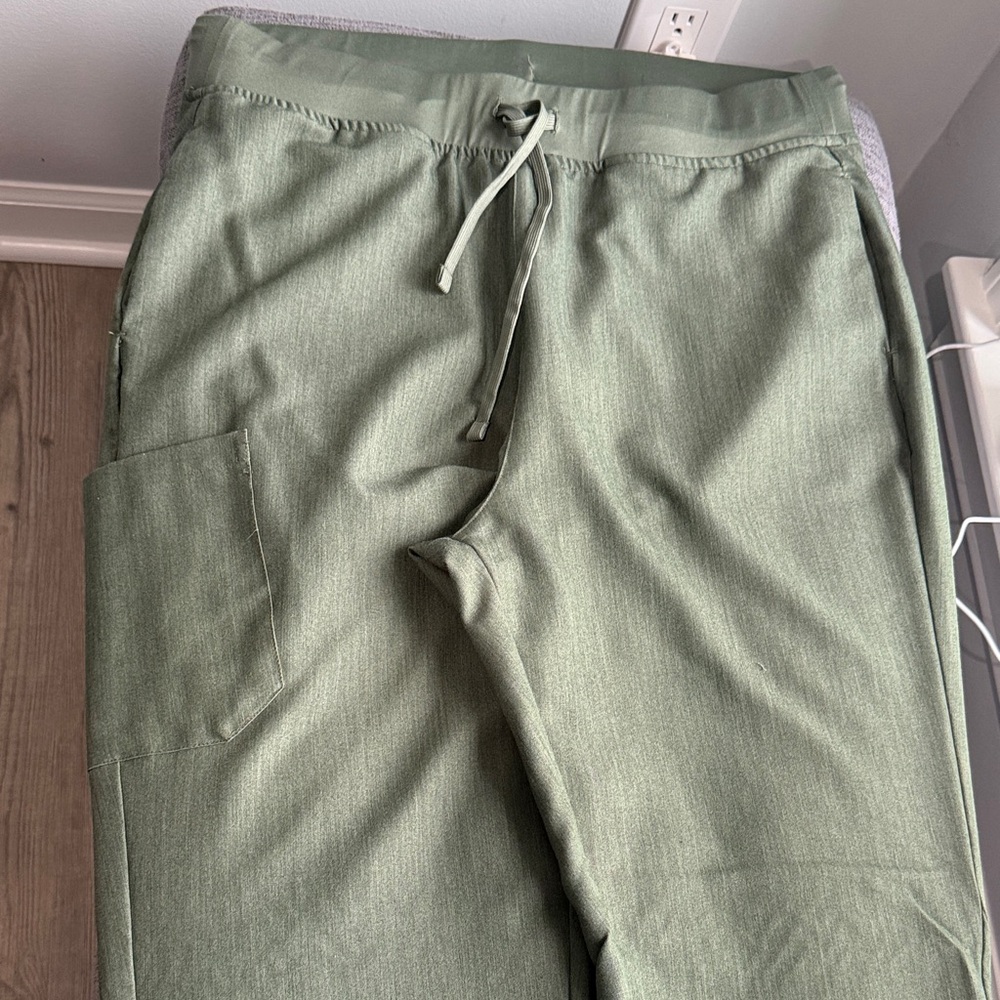 women Sage Green Joggers Scrub Pant L Tall